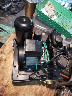 ขาย!! ปั้มน้ำแรงดันคงที่.มิตซู.ขนาด150w.พร้อมใช้งาน