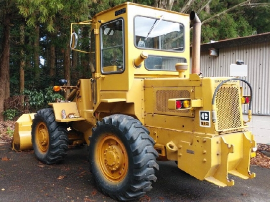 ขายรถตักล้อยาง CAT 910 นำเข้าเองจากญี่ปุ่น สภาพสวยพร้อมใช้งาน ถึงเร็วๆนี้ครับ ขายรถตักล้อยาง CAT 910 นำเข้าเองจากญี่ปุ่น สภาพสวยพร้อมใช้งาน ถึงเร็วๆนี้ครับ