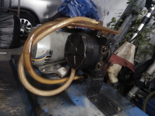 ขายปั๊มดูดนํ้ามัน