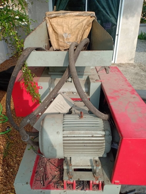 ขายเครื่องโม่ เครื่องบดพลาสติก มือ2 ขายเครื่องโม่ เครื่องบดพลาสติก มือ2