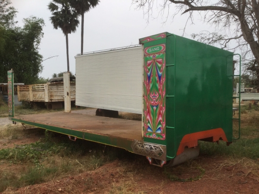 ขายกระบะเปือย น้ำหนักเบา ยาว 8 ม. กว้าง 2.55 ม. คัสซี 87 ซม. สวย สนใจติดต่อ 089-5367218. 081-4252943