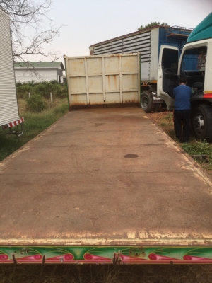 ขายกระบะเปือย น้ำหนักเบา ยาว 8 ม. กว้าง 2.55 ม. คัสซี 87 ซม. สวย สนใจติดต่อ 089-5367218. 081-4252943