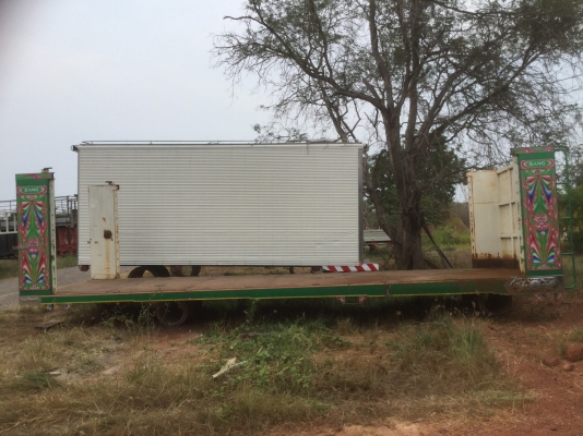 ขายกระบะเปือย น้ำหนักเบา ยาว 8 ม. กว้าง 2.55 ม. คัสซี 87 ซม. สวย สนใจติดต่อ 089-5367218. 081-4252943