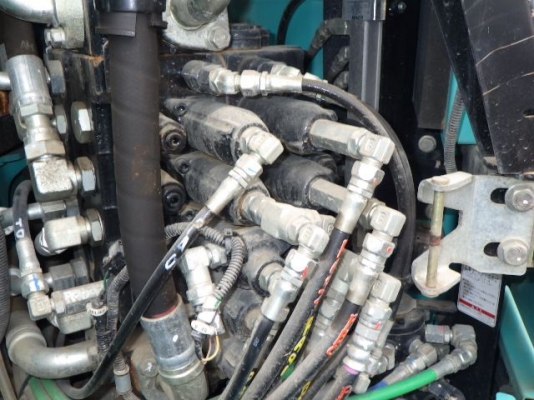 Kobelco SK125SR มีลายหัวเจาะ นำเข้าจากญี่ปุ่น โทร. 080-6565422 (หนิง)