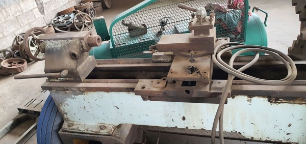 ขายเครื่องกลึง 6 ฟุต นิ้ว มิลไม่เปลี่ยนเฟือง ตามสภาพ 48000 บาท ขายเครื่องกลึง 6 ฟุต นิ้ว มิลไม่เปลี่ยนเฟือง ตามสภาพ 48000 บาท