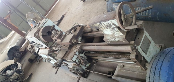 ขายเครื่องกลึง 6 ฟุต นิ้ว มิลไม่เปลี่ยนเฟือง ตามสภาพ 48000 บาท ขายเครื่องกลึง 6 ฟุต นิ้ว มิลไม่เปลี่ยนเฟือง ตามสภาพ 48000 บาท