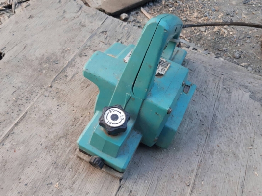 ขาย กบไสไม้ ไฟฟ้า HITACHI ขนาด 3 นิ้ว ของมือสอง จากญี่ปุ่นแท้ ใช้งานทน ไฟ 110V ไสไม้เนียน ราคา 1,600 ขาย กบไสไม้ ไฟฟ้า HITACHI ขนาด 3 นิ้ว ของมือสอง จากญี่ปุ่นแท้ ใช้งานทน ไฟ 110V ไสไม้เนียน ราคา 1,600