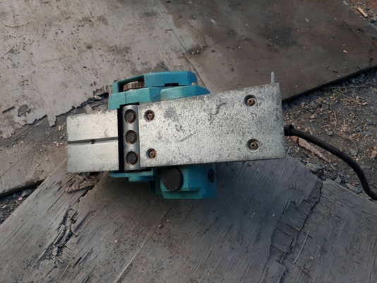 ขาย กบไสไม้ ไฟฟ้า HITACHI ขนาด 3 นิ้ว ของมือสอง จากญี่ปุ่นแท้ ใช้งานทน ไฟ 110V ไสไม้เนียน ราคา 1,600 ขาย กบไสไม้ ไฟฟ้า HITACHI ขนาด 3 นิ้ว ของมือสอง จากญี่ปุ่นแท้ ใช้งานทน ไฟ 110V ไสไม้เนียน ราคา 1,600