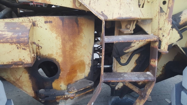 ขาย รถตัก KOMATSU JH63 เอวอ่อน เครื่องดี ยางเต็ม มีบริการส่งทั่วประเทศ