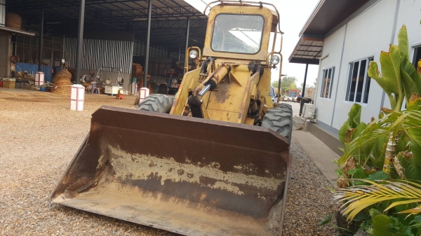 ขาย รถตัก KOMATSU JH63 เอวอ่อน เครื่องดี ยางเต็ม มีบริการส่งทั่วประเทศ