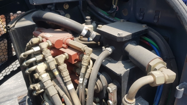 รถขุด โกเบลโก้ SK27SR-3 เก่าญี่ปุ่น