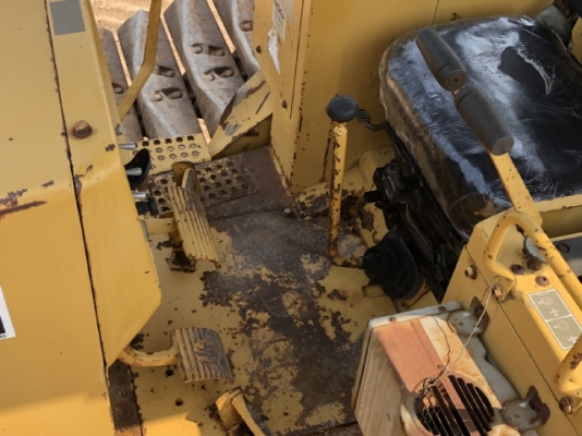 ขายรถดันดิน CAT D4H (4,XXX ชั่วโมง) นำเข้าเองจากญี่ปุ่น สภาพสวยพร้อมใช้งาน มีVDOการทำงานครับ