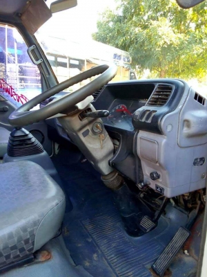 ขาย6ล้อIsuzu 130 NPR รถห้างแท้ป้ายแดง