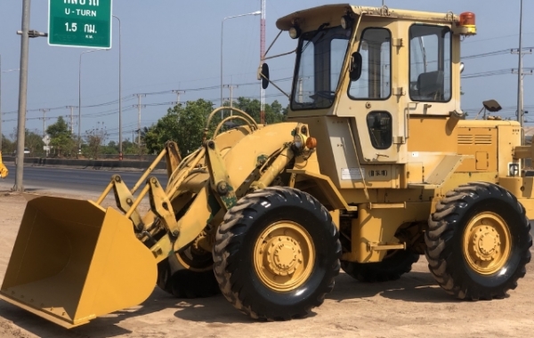 ขายรถตักล้อยาง CAT 920 (เทียบเท่า WA200) นำเข้าเองจากญี่ปุ่น สภาพสวยพร้อมใช้งาน มีVDOการทำงานครับ