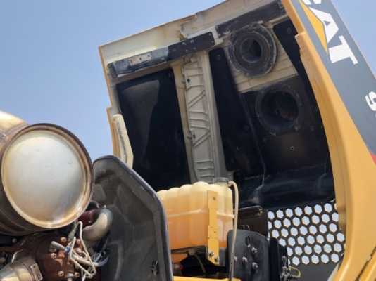 ขายรถตักล้อยาง CAT 950K (เทียบเท่า WA380-7) ปี 2015 นำเข้าเองจากญี่ปุ่น สภาพสวยพร้อมใช้งาน มีVDOการทำงานครับ