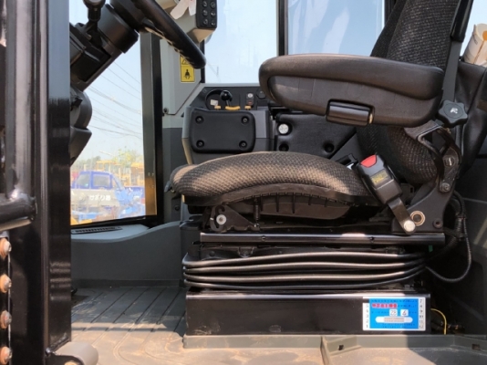 ขายรถตักล้อยาง CAT 950K (เทียบเท่า WA380-7) ปี 2015 นำเข้าเองจากญี่ปุ่น สภาพสวยพร้อมใช้งาน มีVDOการทำงานครับ