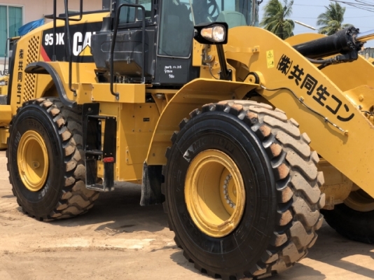 ขายรถตักล้อยาง CAT 950K (เทียบเท่า WA380-7) ปี 2015 นำเข้าเองจากญี่ปุ่น สภาพสวยพร้อมใช้งาน มีVDOการทำงานครับ