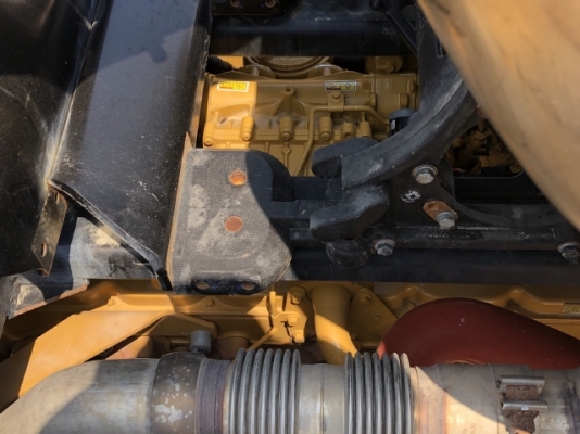 ขายรถตักล้อยาง CAT 950K (เทียบเท่า WA380-7) ปี 2015 นำเข้าเองจากญี่ปุ่น สภาพสวยพร้อมใช้งาน มีVDOการทำงานครับ