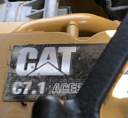 ขายรถตักล้อยาง CAT 950K (เทียบเท่า WA380-7) ปี 2015 นำเข้าเองจากญี่ปุ่น สภาพสวยพร้อมใช้งาน มีVDOการทำงานครับ