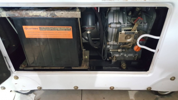 เครื่องปั่นไฟดีเซลขนาด 5KW มาพร้อมตู้ครอบเก็บเสียง