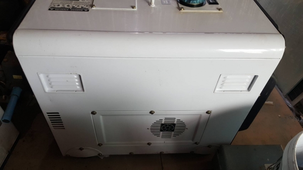 เครื่องปั่นไฟดีเซลขนาด 5KW มาพร้อมตู้ครอบเก็บเสียง เครื่องปั่นไฟดีเซลขนาด 5KW มาพร้อมตู้ครอบเก็บเสียง