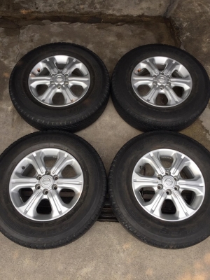 ล้อเดิมนิสสันนาวาร่า+บริสโตน205R16ปี15 ล้อสวยยางดอกแน่นๆ ชุด4ล้อ5900บาท โทร.0879050181.จัดส่งได้ทุกที่ทั่วไทย
