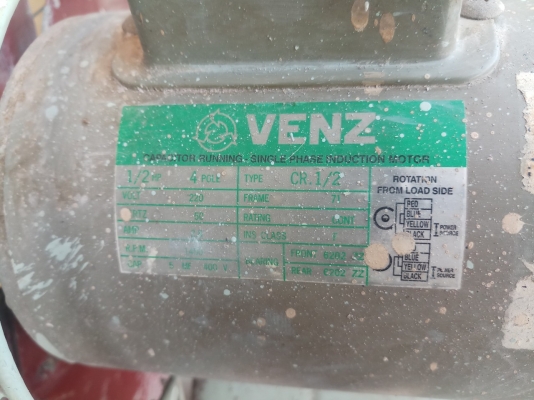 พัดลม ยี่ห้อ Venz ขนาด 28 นิ้ว มอเตอร์ 1/2 แรง ใช้ไฟ 220V ความเร็วรอบ 1400 rpm ใช้งานได้ดีปกติ ไม่มี