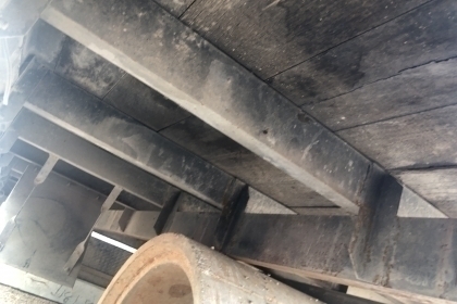 ขายตู้แห้ง 3 บาน 4ล้อ ครับ 081-4252943