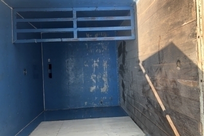 ขายตู้แห้ง 3 บาน 4ล้อ ครับ 081-4252943