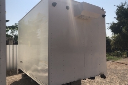 ขายตู้แห้ง 3 บาน 4ล้อ ครับ 081-4252943