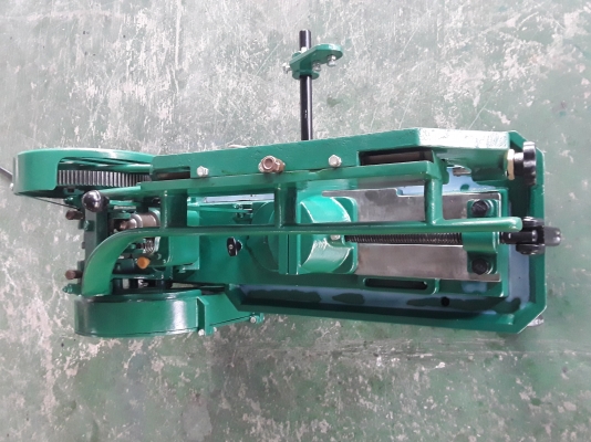 จัดโปร ขาย 12,000 เครื่องเลื่อย HERO 14 นิ้ว ใช้ไฟบ้าน 220V. มีปีกรางน้ำ มีปั๊มน้ำ มีตัวตั้งระยะตัด อุปกรณ์ครบ สภาพสวยตามรูป เปลี่ยนใบเลื่อยให้ใหม่ ระบบไฮดรอลิคสมบูรณ์ เครื่องแรง น้ำกระฉูด สินค้าอยู่ที่ ซ.นิมิตใหม่ 63 เขตคลองสามวา กทม.ค่าขนส่งคิดตามระยะทา จัดโปร ขาย 12,000 เครื่องเลื่อย HERO 14 นิ้ว ใช้ไฟบ้าน 220V. มีปีกรางน้ำ มีปั๊มน้ำ มีตัวตั้งระยะตัด อุปกรณ์ครบ สภาพสวยตามรูป เปลี่ยนใบเลื่อยให้ใหม่ ระบบไฮดรอลิคสมบูรณ์ เครื่องแรง น้ำกระฉูด สินค้าอยู่ที่ ซ.นิมิตใหม่ 63 เขตคลองสามวา กทม.ค่าขนส่งคิดตามระยะทา