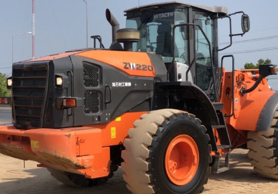 ขายรถตักล้อยาง HITACHI ZW220-5B (เทียบเท่า WA380-7) ปี 2016 นำเข้าเองจากญี่ปุ่น มีVDOการทำงานครับ