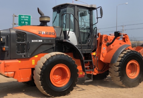 ขายรถตักล้อยาง HITACHI ZW220-5B (เทียบเท่า WA380-7) ปี 2016 นำเข้าเองจากญี่ปุ่น มีVDOการทำงานครับ
