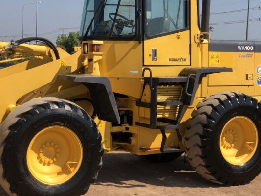 ขายรถตักล้อยาง KOMATSU WA100-3 นำเข้าเองจากญี่ปุ่น สภาพสวยพร้อมใช้ มีVDOการทำงานครับ