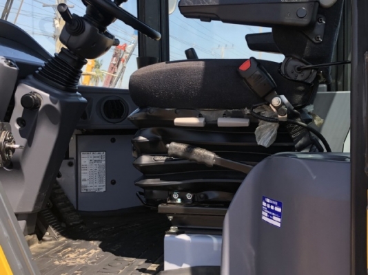 ขายรถตักล้อยาง KOMATSU WA100-7 ปี 2017 นำเข้าเองจากญี่ปุ่น สภาพสวยพร้อมใช้งาน มีVDOการทำงานครับ