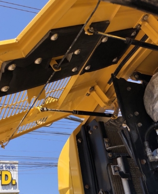 ขายรถตักล้อยาง KOMATSU WA100-7 ปี 2017 นำเข้าเองจากญี่ปุ่น สภาพสวยพร้อมใช้งาน มีVDOการทำงานครับ