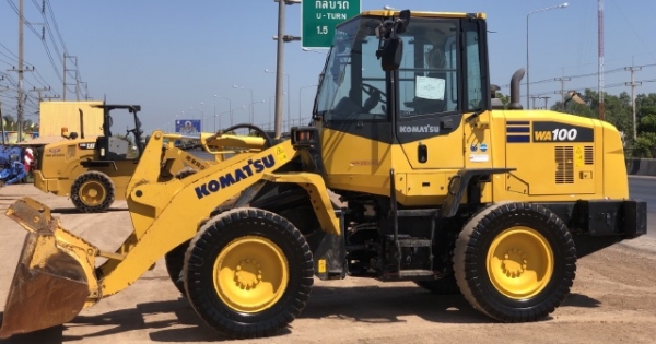 ขายรถตักล้อยาง KOMATSU WA100-7 ปี 2017 นำเข้าเองจากญี่ปุ่น สภาพสวยพร้อมใช้งาน มีVDOการทำงานครับ