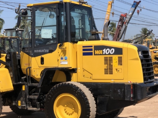 ขายรถตักล้อยาง KOMATSU WA100-7 ปี 2017 นำเข้าเองจากญี่ปุ่น สภาพสวยพร้อมใช้งาน มีVDOการทำงานครับ