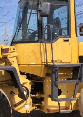 ขายรถตักล้อยาง KOMATSU WA200-3E แขนยาวพิเศษ รถนอกนำเข้าจากญี่ปุ่น สภาพสวยพร้อมใช้ มีVDOการทำงานครับ
