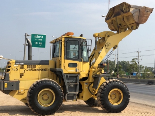 ขายรถตักล้อยาง KOMATSU WA300-3E นำเข้าเองจากญี่ปุ่น สภาพสวยพร้อมใช้งาน มีVDOการทำงานครับ