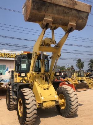 ขายรถตักล้อยาง KOMATSU WA300-3E นำเข้าเองจากญี่ปุ่น สภาพสวยพร้อมใช้งาน มีVDOการทำงานครับ