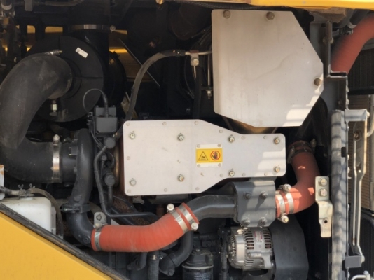 ขายรถตักล้อยาง KOMATSU WA320-7 ปี 2015 นำเข้าเองจากญี่ปุ่น สภาพสวยพร้อมใช้ มีVDOการทำงานครับ