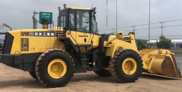 ขายรถตักล้อยาง KOMATSU WA380-6 ปี 2013 นำเข้าเองจากญี่ปุ่น สภาพสวยพร้อมใช้งาน มีVDOการทำงานครับ