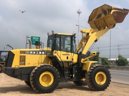 ขายรถตักล้อยาง KOMATSU WA380-6 ปี 2013 นำเข้าเองจากญี่ปุ่น สภาพสวยพร้อมใช้งาน มีVDOการทำงานครับ