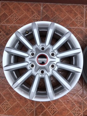 ล้อเดิม ISUZU ถอดจากป้ายแดง ISUZU. 2020 ล้อเดิม ISUZU ถอดจากป้ายแดง ISUZU. 2020