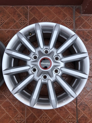 ล้อเดิม ISUZU ถอดจากป้ายแดง ISUZU. 2020 ล้อเดิม ISUZU ถอดจากป้ายแดง ISUZU. 2020