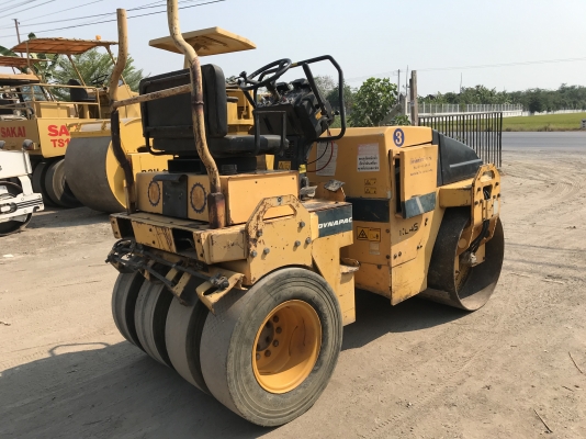 ขายรถบดหน้าเหล็งยาง DYNAPAC CC142C II พร้อมใช้งาน ขายรถบดหน้าเหล็งยาง DYNAPAC CC142C II พร้อมใช้งาน