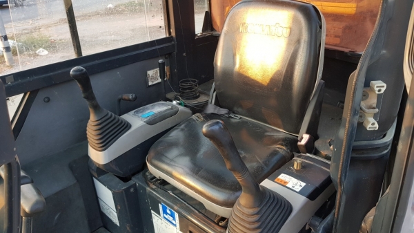 รถขุดโคมัตสุPC30MR-2 เก่าญี่ปุ่น