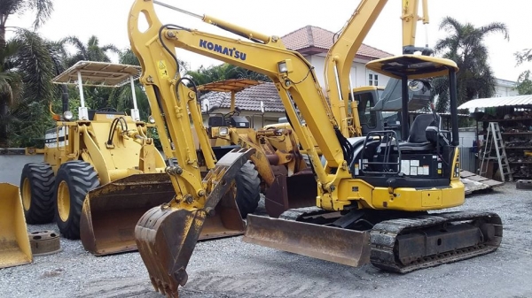 Pc40mr-3 KOMATSU รถนอกยังไม่ได้ใช้งานในไทย ราคา 685,000 ชัวโมงทำงาน 2,8XX สนใจสอบถามรายละเอียดที่ 081-989-1989 หรั่งครับ