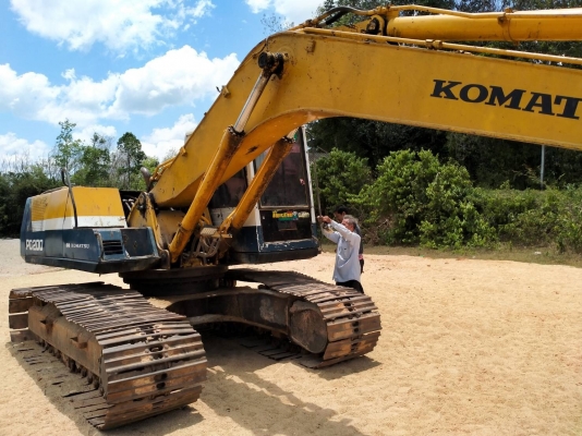 ขายรถขุด pc200-5..คอนโทสั้น ระบบไฟฟ้าครบ ช่วงล่าสวย